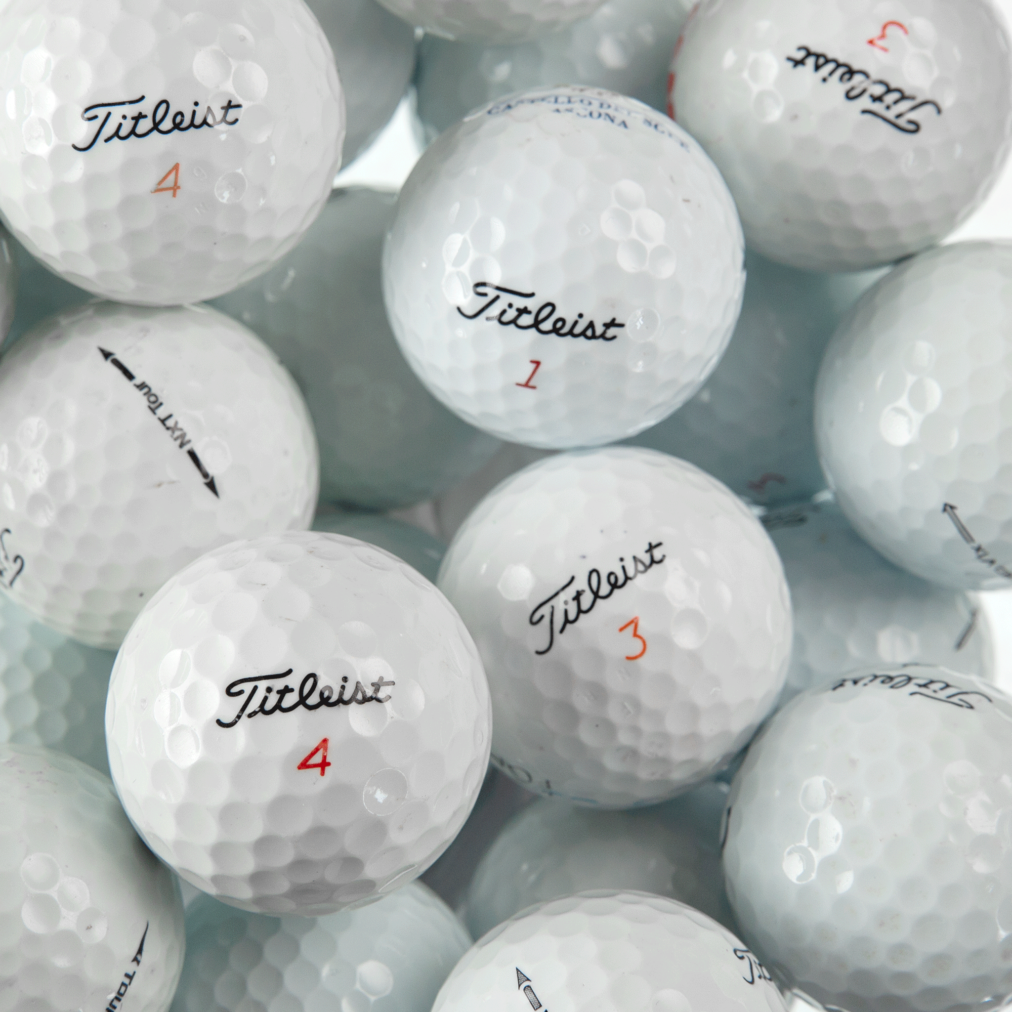 PACK CONFIRMADO - 100 pelotas Mix Titleist 2A, 12 Callaway supersoft 4A, 24 Ad333 4A, 24 Mix colores 4A